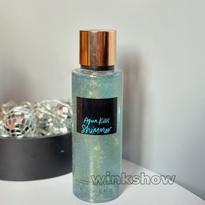 Perfume Victorla de Larga Duración para Mujer, 250 ml, Marca Privada, Estilo Secret Mist, Fragancia con Tonos Florales y Frutales - Product Image 3