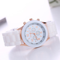 Ensemble de bijoux pour femme avec montre à quartz, cadran en verre, boucle en cuir, style professionnel, bracelet, boucles d'oreilles et collier