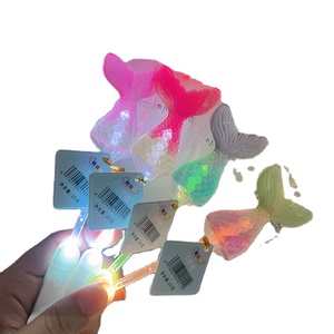 Luminoso Fishtail Swan Astronauta Oso Forma Piruletas Mint Stick <span class=keywords><strong>Candy</strong></span> Coated Children's Playground Gift Wholesale Ocean <span class=keywords><strong>World</strong></span> - Product Image 1
