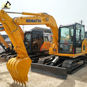 Excavatrice compacte Komatsu PC60 de performance supérieure et de conception innovante pour les travaux de construction résidentielle - Product Image 1