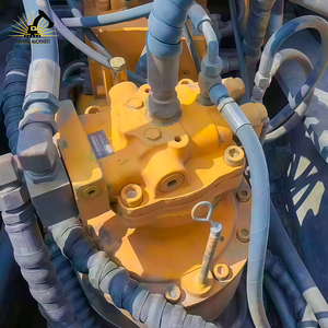 Vente flash : Excavatrice sur chenilles d'occasion Hyundai 305LC-7 de 30 tonnes avec moteur Cummins et composants de transmission en stock - Product Image 4