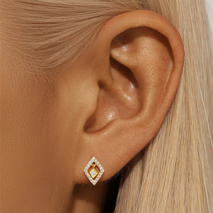Pendientes de Plata S925 con Borla en Forma de Corazón, Estrella y Luna, Chapados en Oro de 18K - Product Image 5