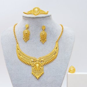 Dubai 24 Ayar Altın Kaplama Kadın Takı Seti: Bilezik, Küpe, Kolye ve Yüzük İçeren Dört Parçalı <span class=keywords><strong>Set</strong></span> - Product Image 4
