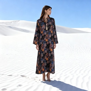 Abaya de luxe personnalisée avec strass thermocollants, style robe en polyester, nouveau design pour femmes musulmanes, occasion spéciale - Product Image 4