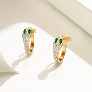Pendientes de Aro con Serpiente de Circonio, Acero Inoxidable, Chapado al Vacío en Oro de 14K, Joyería con Serpiente de Ojo Verde - Product Image 1