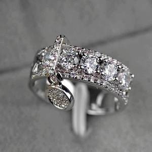 Anello creativo a forma di disco rotondo per donna, design con pietra grande intarsiata, gioielli eleganti e alla moda - Product Image 4