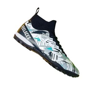 Chaussures de football d'été personnalisables haute performance avec semelle extérieure tout caoutchouc optimisée pour la compétition et l'entraînement - Product Image 1