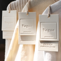 Étiquettes volantes durables en coton double carton personnalisées avec logo imprimé Étiquettes volantes en relief Billets Swing de marque