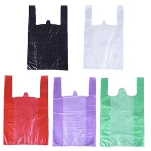 Bolsas de Camiseta Negras de HDPE Resistentes con Logotipo Personalizado, Bolsas de Compra Desechables - Product Image 3