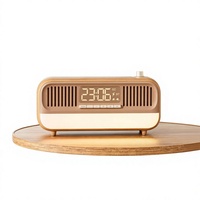 2026 Hadiah Natal Terbaik Desain Klasik Speaker BT 6 in 1 Pengisi Daya Nirkabel Magnetik Lampu dengan Jam Alarm & Radio FM
