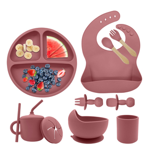 Ensemble de vaisselle en silicone pour enfants OEM/ODM, qualité alimentaire, 9 pièces, comprenant bavoir, assiette à ventouse, bol et cuillère pour la diversification alimentaire du bébé - Product Image 6