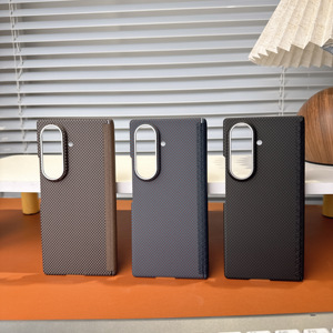 เคสโทรศัพท์ KAOU Slim Light ลายคาร์บอนไฟเบอร์ รองรับการชาร์จไร้สาย สำหรับ Samsung Galaxy Z Fold8 ultra - Product Image 6