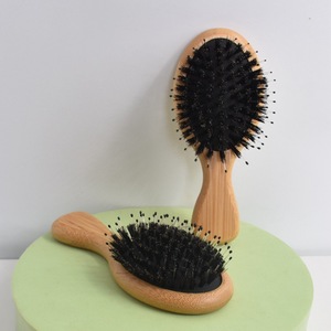 Mini pettine portatile da viaggio con setole di cinghiale per capelli corti/secchi e ricci, design a paletta, manico in legno di faggio, per uso domestico da uomo - Product Image 4