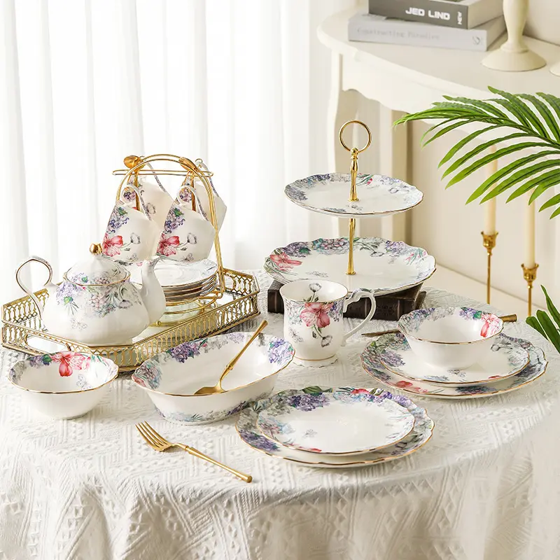 Juego de tazas de té de porcelana vintage con estampado de flores lujosas con teteras juegos de té con borde dorado juego completo y plato para pastel