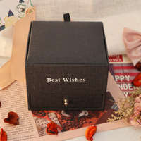 Cadeau pour la fête des mères, ensemble de bijoux tendance, boîte cadeau carrée, boîte à fleurs roses, cadeau pour la Saint-Valentin 2025