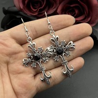 Boucles d'oreilles croix gothique ornée, style Hip Hop Rock, avec cristaux effet goutte d'huile rouge, accessoires esthétiques, bijoux cadeau