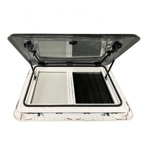 Claraboya LED para Autocaravana de 800x500 mm (31.5 x 19.7 Pulgadas) con Red Antimosquitos y Parasol - Product Image 4