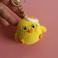 Adorable porte-clés pendentif poussin en tricot et crochet fait main, objets décoratifs en tricot et crochet