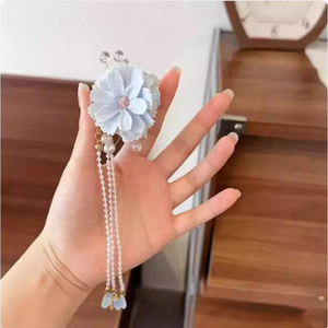 Light Luxury Blue Pink Flower Shaped Hair Claw Clip Fashionable Temperamental Design Girl's Hair Claw Clip Wholesale Headwear - Product Image 5