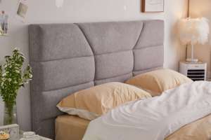 Cama de Madera Maciza de Diseño Chino con Cabecera Tapizada en Tela Cómoda y Cajón de Almacenamiento Extraíble en Venta - Product Image 4