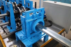 Loại Mới mạ kẽm thép <span class=keywords><strong>c</strong></span>-kênh tấm thạch cao Keel làm máy mó<span class=keywords><strong>c</strong></span> với rãnh đặ<span class=keywords><strong>c</strong></span> biệt <span class=keywords><strong>C</strong></span> xà gồ cuộn tạo thành máy - Product Image 5