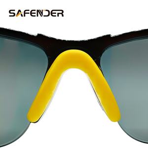 نظارات السلامة من الكمبيوتر الصناعي المضاد بالأشعة البنفسجية من الصين ، نظارات حماية بلاستيكية مرنة مضادة للانزلاق لحجب ضوء الأشعة تحت البنفسجية والليزر - Product Image 2