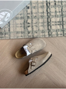Mules plates d'extérieur de qualité supérieure, type sabot Birkenstock, en cuir véritable et daim, pour hommes et femmes, avec semelle intérieure en liège, sabot solide - Product Image 5