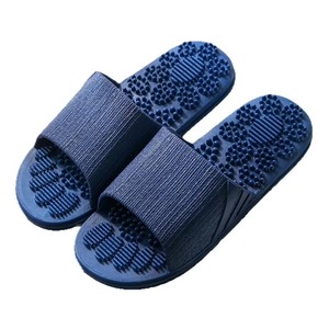 Greatslides Nuevas Sandalias Planas de Verano, Sandalias Masculinas Azul Oscuro, Pantuflas de Masaje, Pantuflas Abiertas para Hotel y Baño - Product Image 1