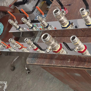 Collecteur d'eau à 8 entrées et 8 sorties Dubey International avec vanne à boisseau sphérique, anti-moisissure et anti-rouille, longue durée de vie, garantie de 2 ans - Product Image 1