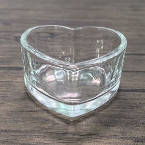 Decorazione per la tavola di nozze a forma di <span class=keywords><strong>cuore</strong></span> in vetro contenitore portacandele in vetro trasparente piccolo recipienti per la fabbricazione di candele - Product Image 1