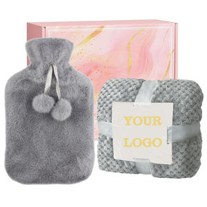 Nouveaux produits Reusaber sac à eau chaude en caoutchouc 2000ml avec couvertures souples et couvertures moelleuses boîte en gros cadeau - Product Image 1