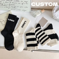Chaussettes de sport décontractées et confortables OEM, logo personnalisé, chaussettes de sport respirantes et respectueuses de la peau, chaussettes de sport pour toute la journée
