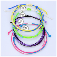 Corde enduite de cire imperméable à l'eau personnalisée faite à la main réglable à la mode été plage surf cordon tissé tressé corde chaîne Bracelet cheville