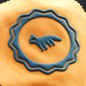 High Frequency Embossed Garment 3D Matte Gold Silicone Heat Transfer Iron em Silicone Sticker Heat Transfer <span class=keywords><strong>Patch</strong></span> para roupas - Product Image 5