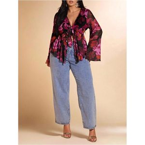 Blusa de primavera para mujer, talla grande, estilo bohemio, con estampado floral, malla, manga acampanada, volantes, lazo frontal y cuello en V con peplum - Product Image 3