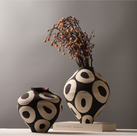 Vase en céramique imprimé léopard de couleur assortie peint à la main avec bouche de bouteille pincée créative décoration florale en porcelaine de haute qualité