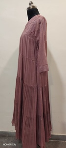 Chemisier décontracté pour femme, col en V, brodé et imprimé, manches longues, coupe régulière, motif végétal, 100 % fibre de bambou - Product Image 3