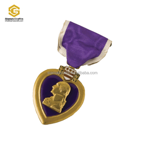 Réplica de Medalla de la Cruz de la Esperanza (Purple Heart) de la Segunda Guerra Mundial de los Estados Unidos, Tamaño Real, con Cinta - Product Image 4