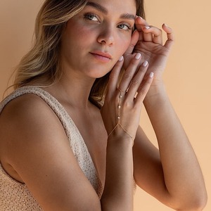 Bracelet de <span class=keywords><strong>main</strong></span> <span class=keywords><strong>en</strong></span> acier inoxydable doré tendance 2024, bracelet à chaîne perlée <span class=keywords><strong>en</strong></span> zircon, bague de <span class=keywords><strong>main</strong></span> pour fille et femme - Product Image 3