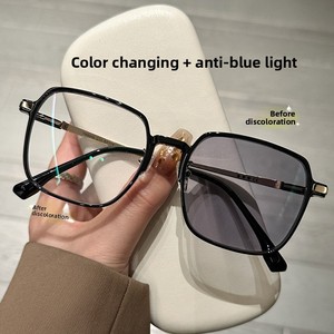 <span class=keywords><strong>Gafas</strong></span> de Sol <span class=keywords><strong>Cuadradas</strong></span> Fotocromáticas para <span class=keywords><strong>Mujer</strong></span>, Montura Completa Grande, Efecto Adelgazante, Lentes <span class=keywords><strong>Graduadas</strong></span> con Protección UV para Miopía - Product Image 3