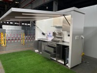 Ensemble de cuisine BBQ extérieur multifonctionnel moderne en acier inoxydable laqué et granit, résistant aux intempéries, avec évier, crédence, robinet et tiroir à charnières