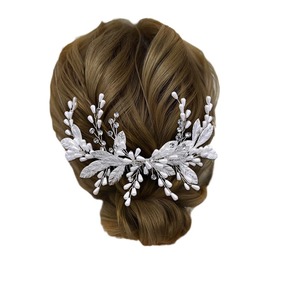 2024 coiffes faites à la main cristal perle cheveux peigne broche pince couleur argent strass feuille mariée <span class=keywords><strong>harpin</strong></span> pour accessoires de mariage - Product Image 6