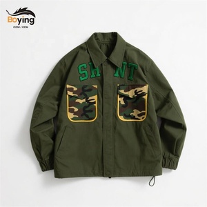 Veste décontractée pour <span class=keywords><strong>homme</strong></span> vert foncé, motif graphique élégant, poche, vêtement d'extérieur, streetwear urbain, coupe-vent utilitaire léger - Product Image 1