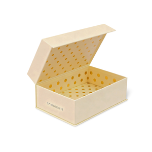 Gilded Box Durable Kraft for <strong>Valentine</strong> <strong>S</strong> Day Favor <strong>Chocolate</strong> Box With Glossy Coating Reusable Easy to Assemble Stackable - Product Image 4