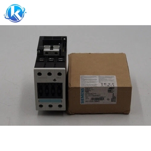NOUVEAU ORIGINAL 3RT1035-1BB40 PLASTIKECKE ANNULE LOC # S101 - Product Image 1