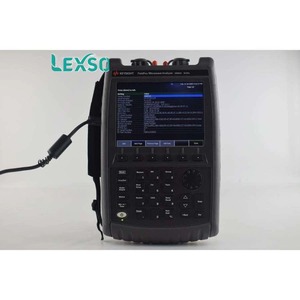 Analyseur de micro-ondes portable Keysight N9951A FieldFox d'occasion, 44 GHz, 2 ports, en parfait état de fonctionnement pour l'analyse xgeqpt - Product Image 3