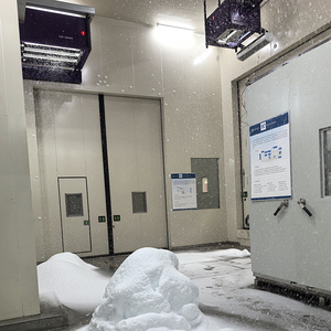 Machine à neige pour attractions touristiques, stations de ski, lieux de production cinématographique et télévisuelle, créant une atmosphère romantique et enneigée - Product Image 6