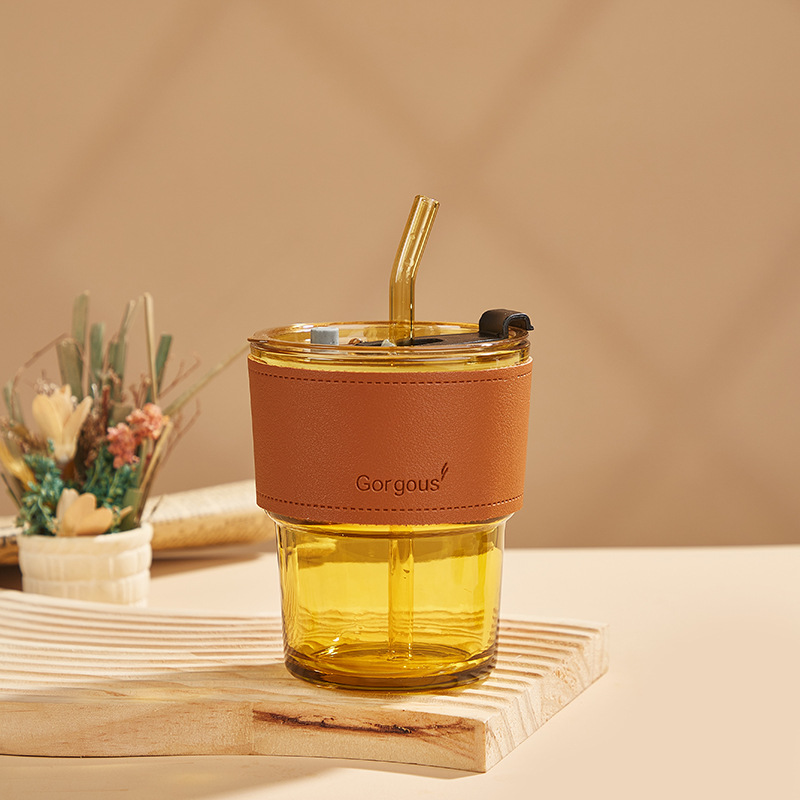 Ambre + couvercle de tasse + couvercle + paille + boîte de couleur.