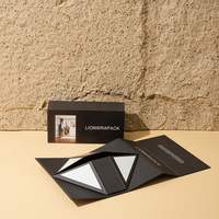 Boîtes cadeaux magnétiques de luxe personnalisées Lionwrapack pour l'emballage, boîte cadeau rigide pliable en papier avec fermeture magnétique pour cadeaux