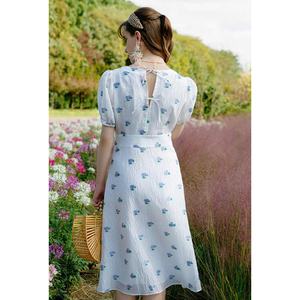 Vestido Vintage con Mangas Abullonadas y Cuello en V, Corte Ajustado, Personalizable al por Mayor - Product Image 5